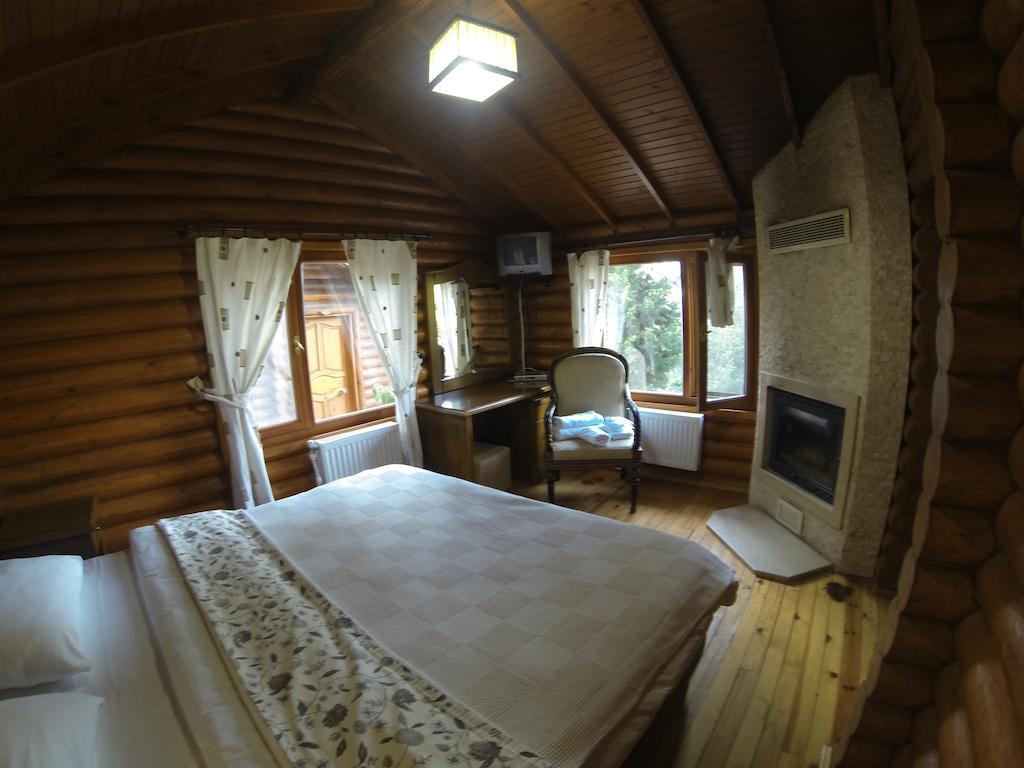 Lodge Forest