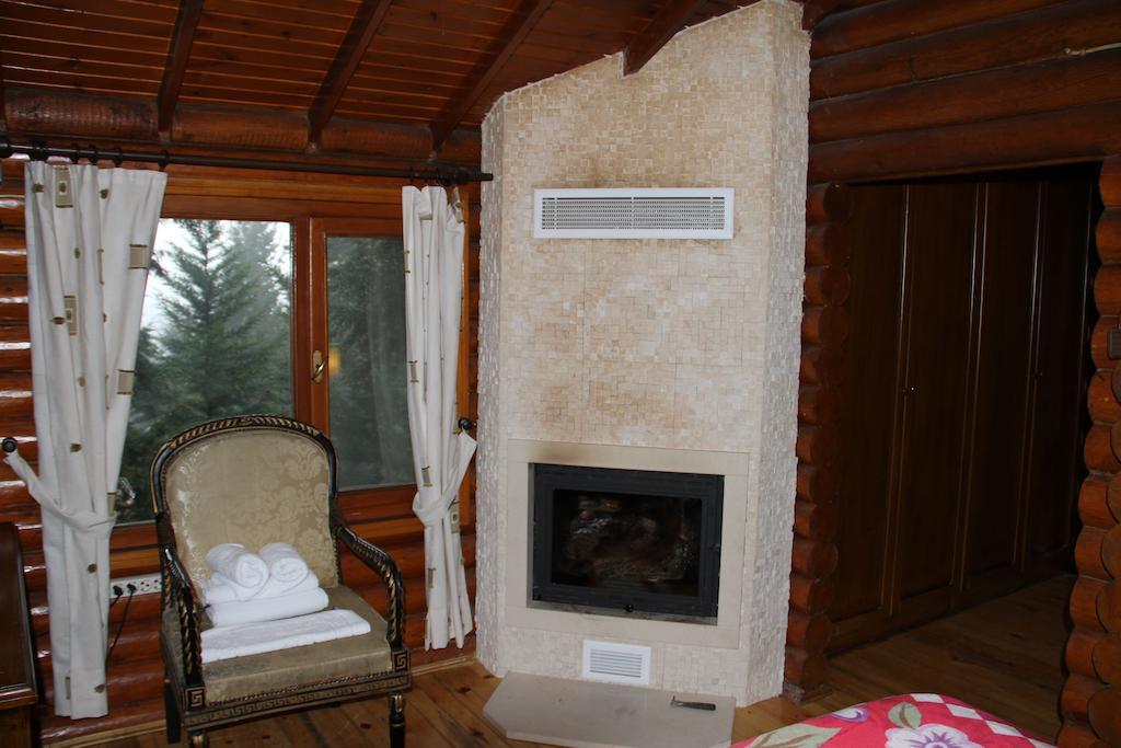 Lodge Forest *