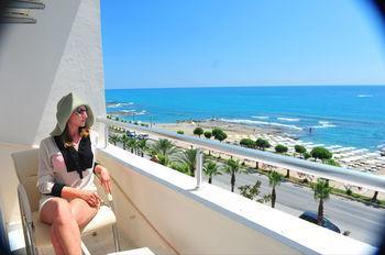 Europa Beach Hotel