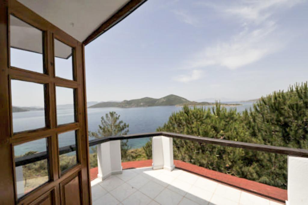 Yacht Club Guest house *