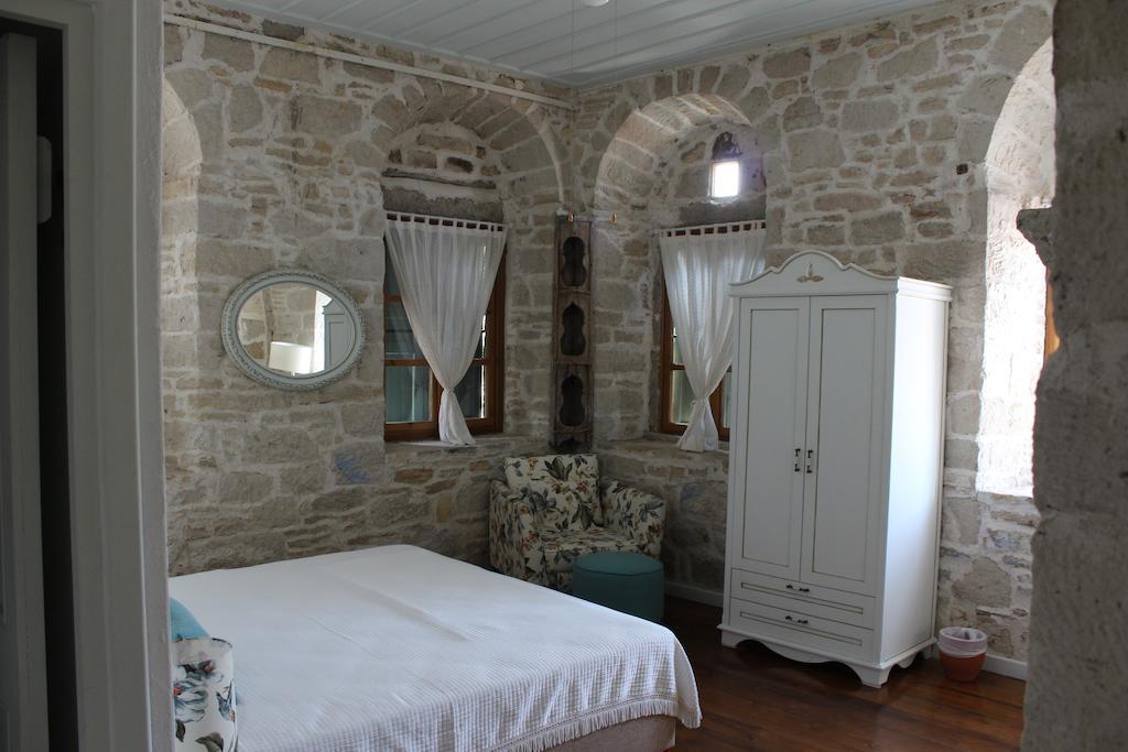 Eski Tas Cesme