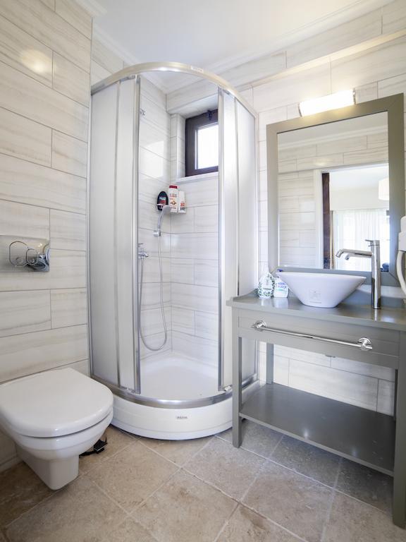 Hotel Assos Oleas 4*