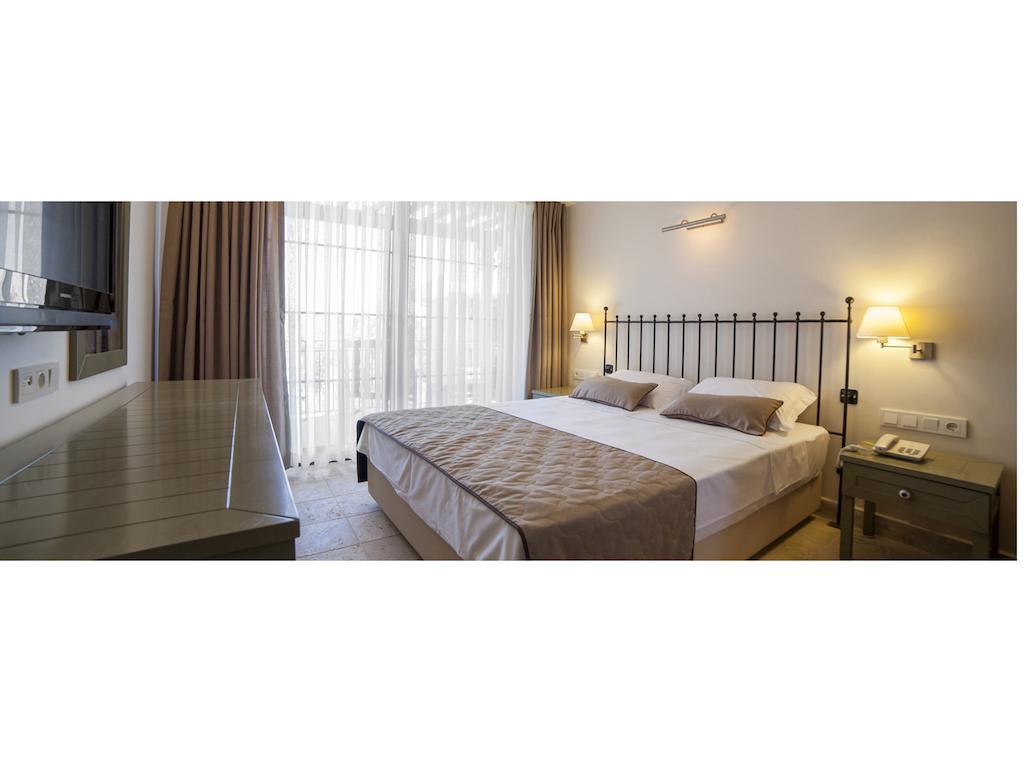 Hotel Assos Oleas