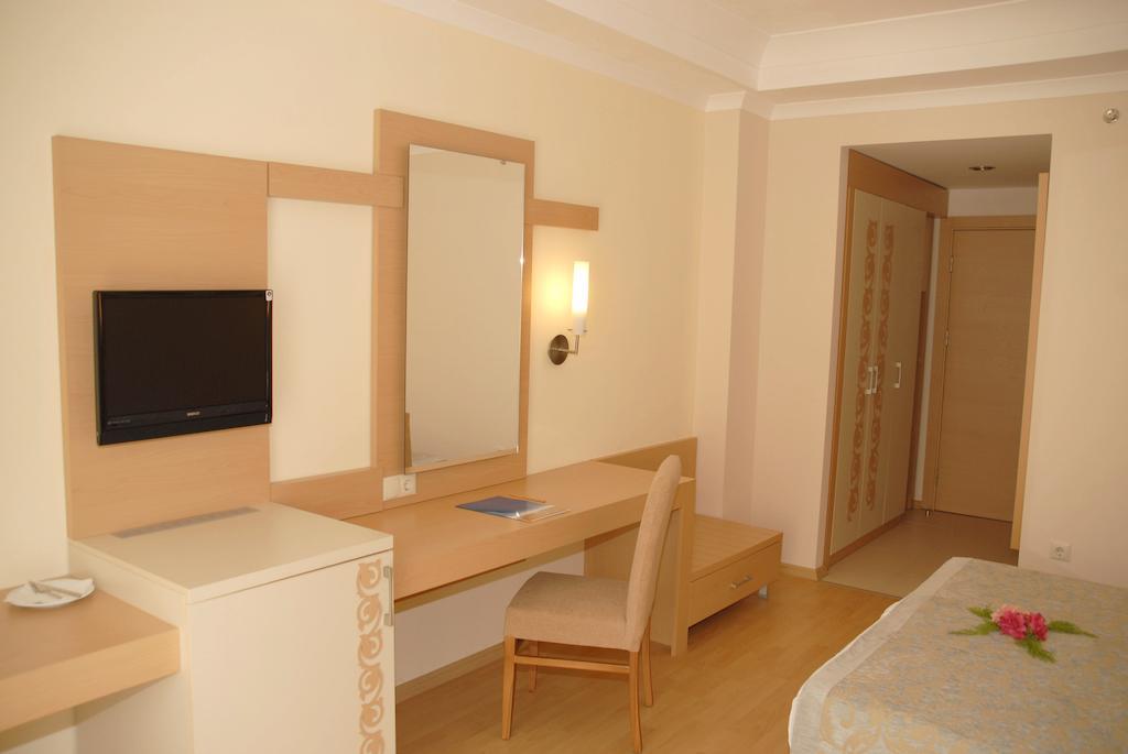 Hotel Titan Select Ultra Konakli