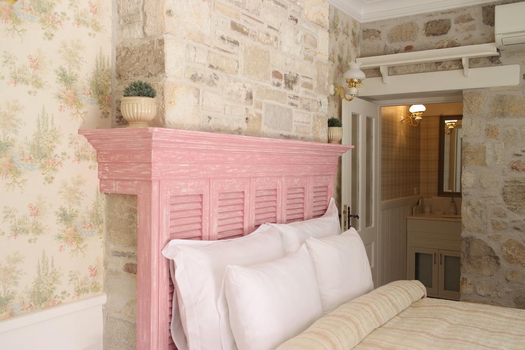 Hotel Lola 38 3*