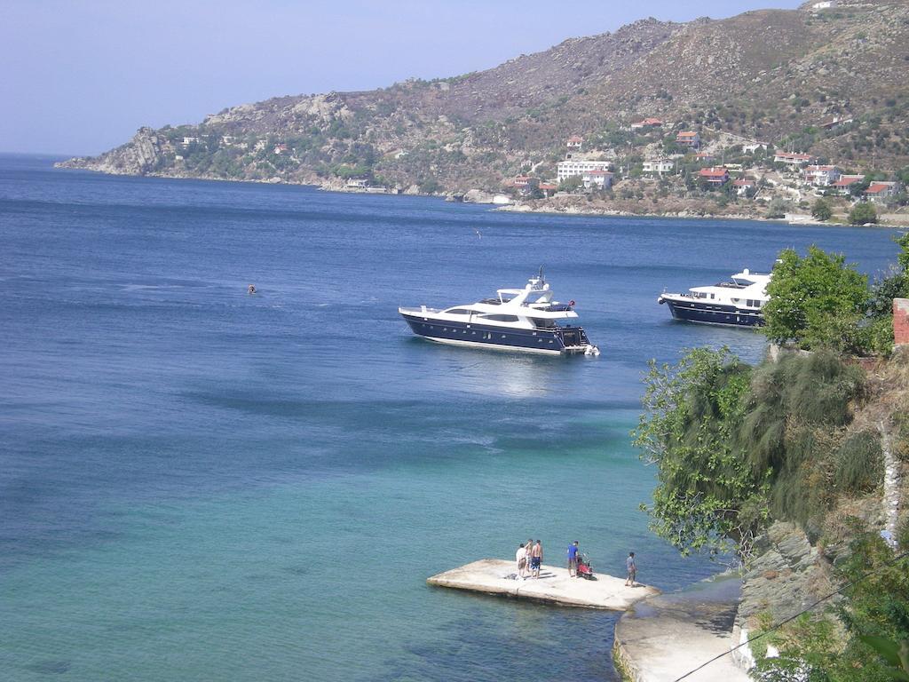 Hotel Mola *
