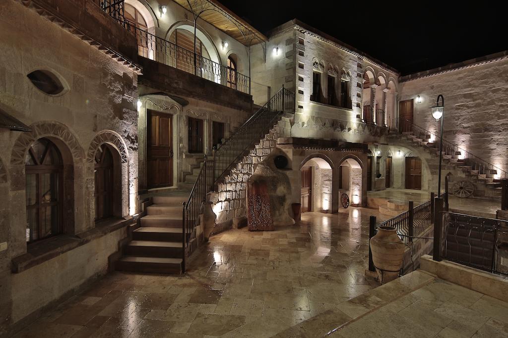 Hotel Harman Cave 2*