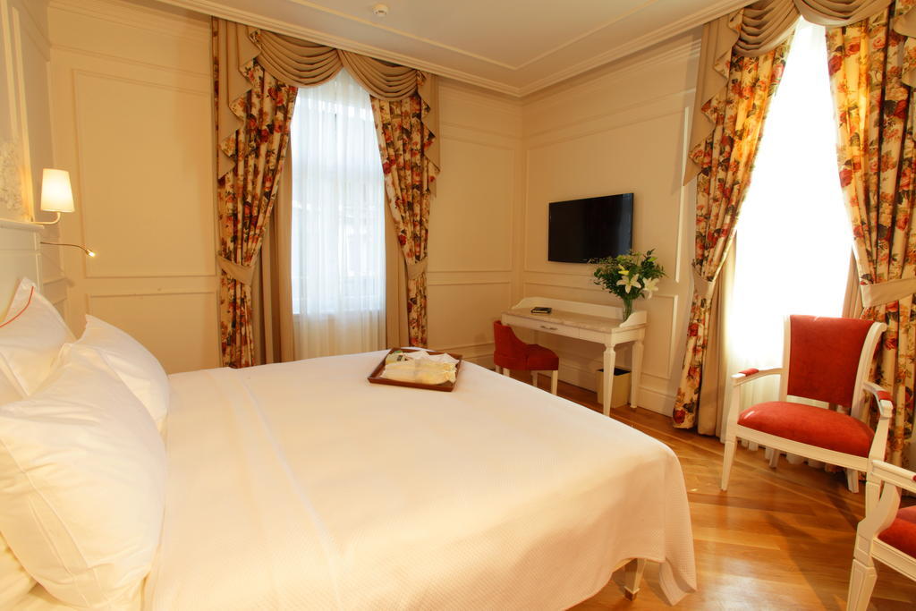 Corinne Art & Boutique Istanbul