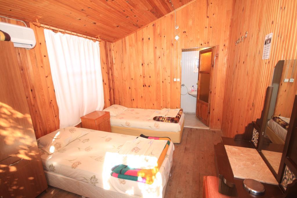 Varuna & Restaurant Olympos