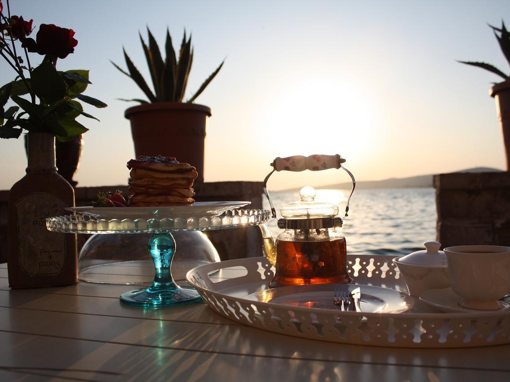 Beyaz Yali Ayvalik
