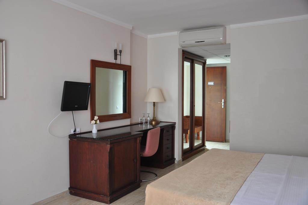 Hotel Bodrum Sofabed 2*