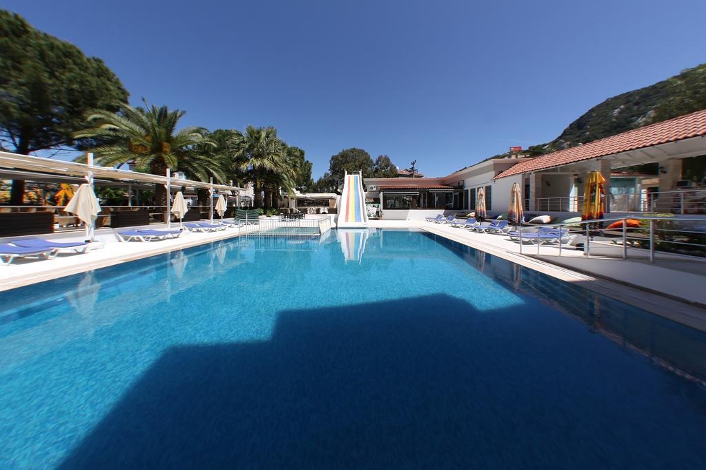 Hotel Club Munamar 4*