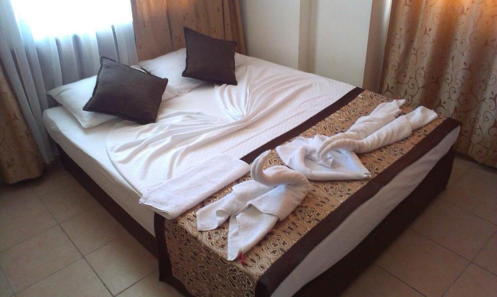 Aparthotel Andros Family Club Side