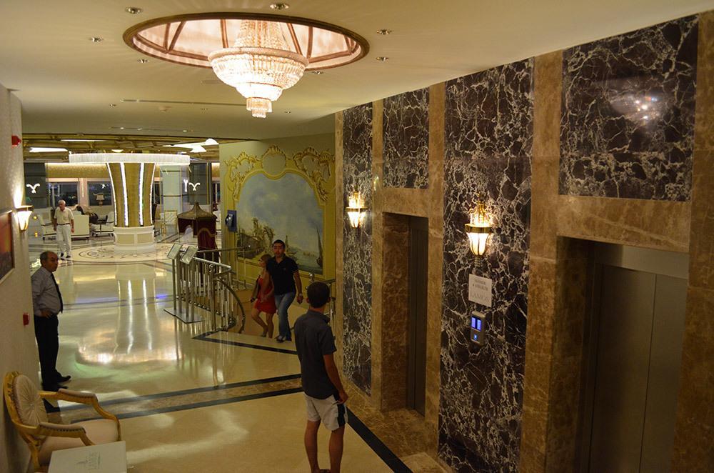 Hotel Lamos & Convention Center 5*