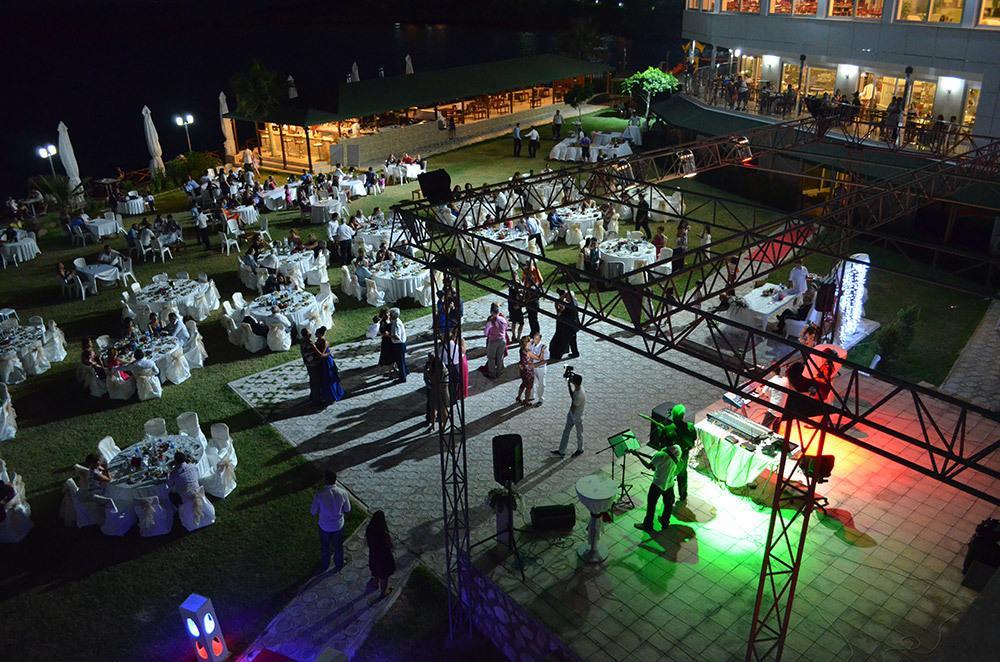 Lamos & Convention Center Kumkuyu