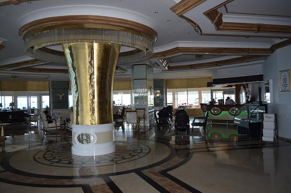 Hotel Lamos & Convention Center 5*