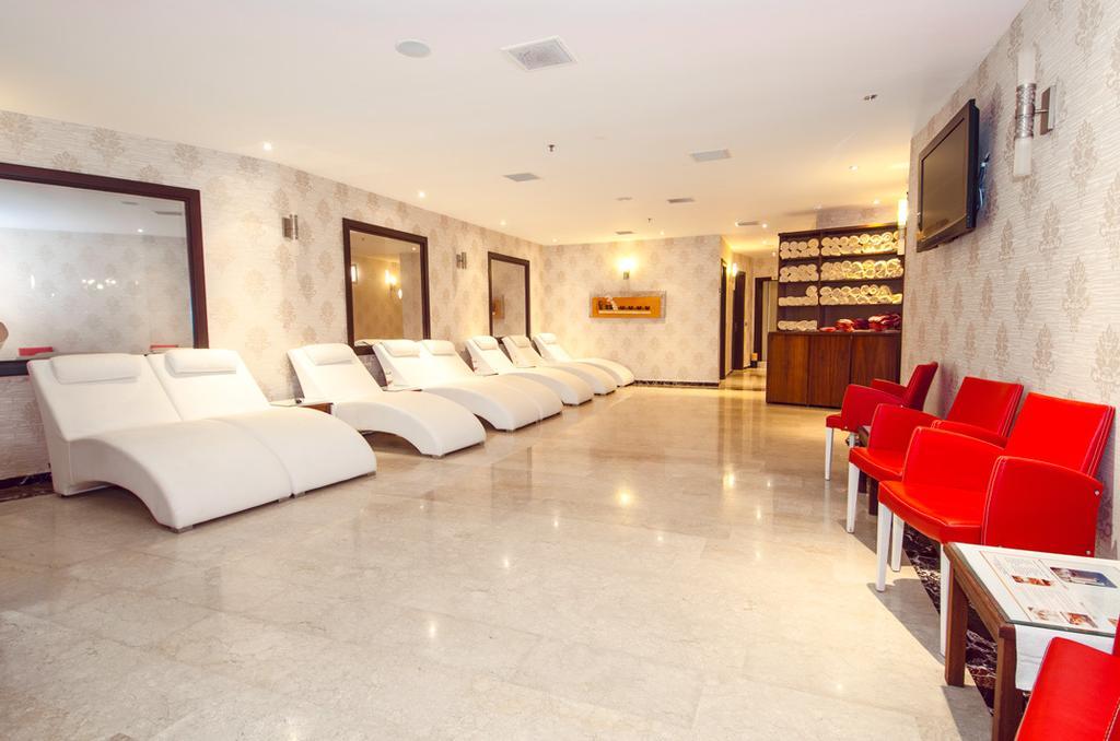 Hotel Lamos & Convention Center 5*