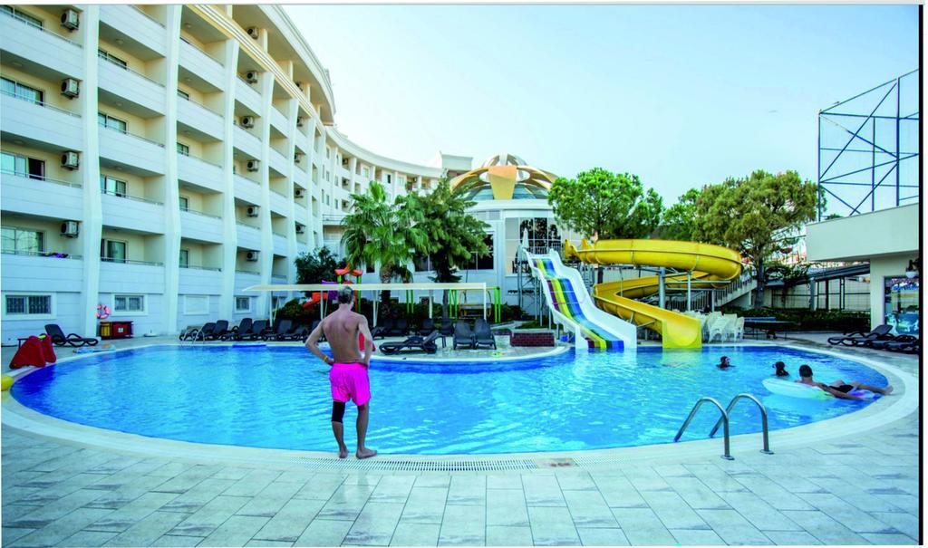 Alegria & (adults Only) Side
