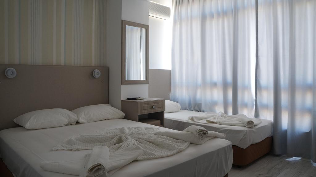 Hotel Marine