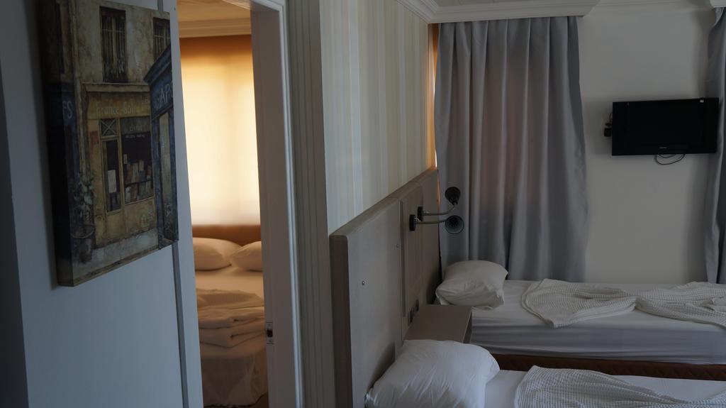 Hotel Marine