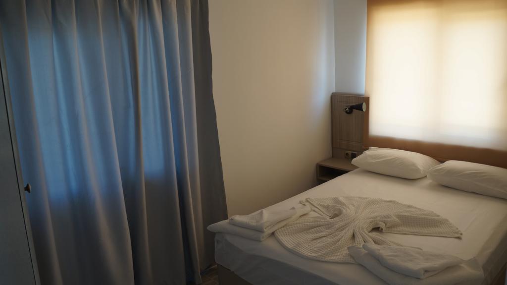 Hotel Marine Sarimsakli