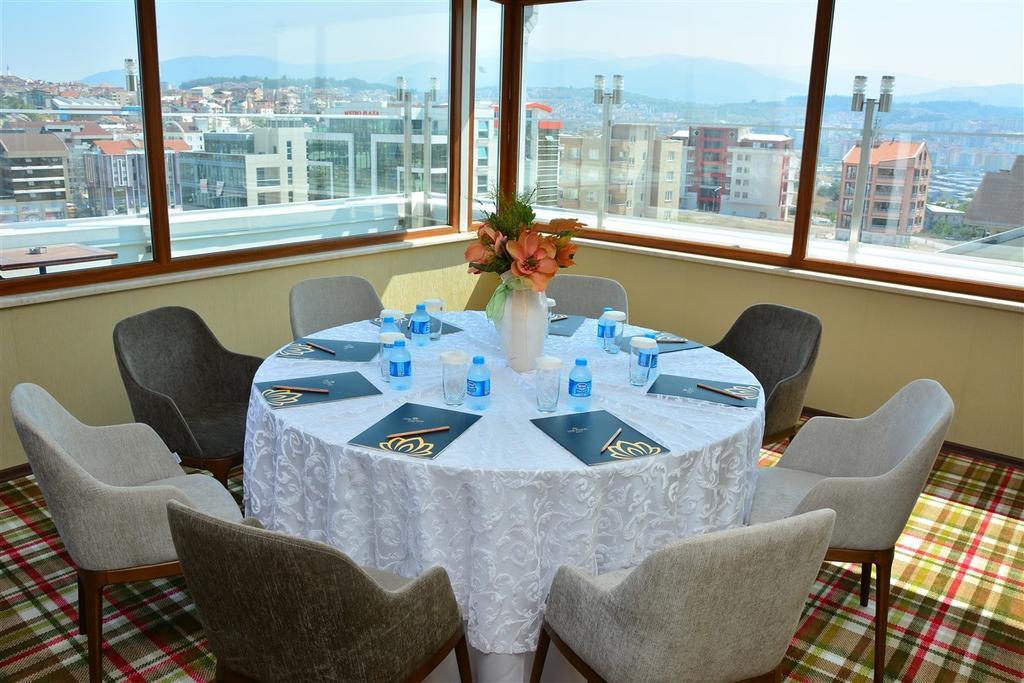 Hotel Adranos 4*