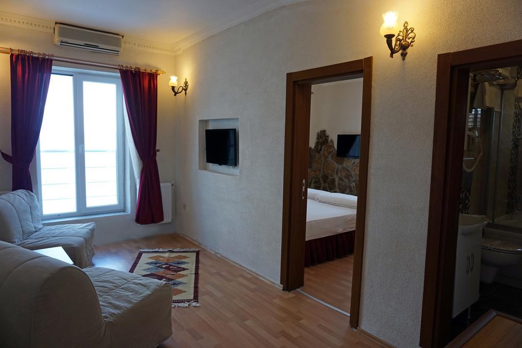 Hotel Aqua Boss 2*