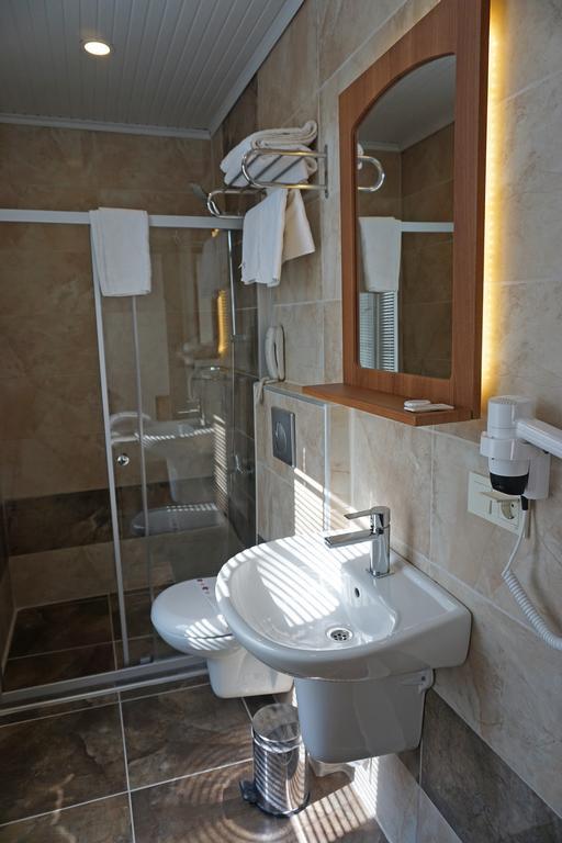 Hotel Aqua Boss 2*