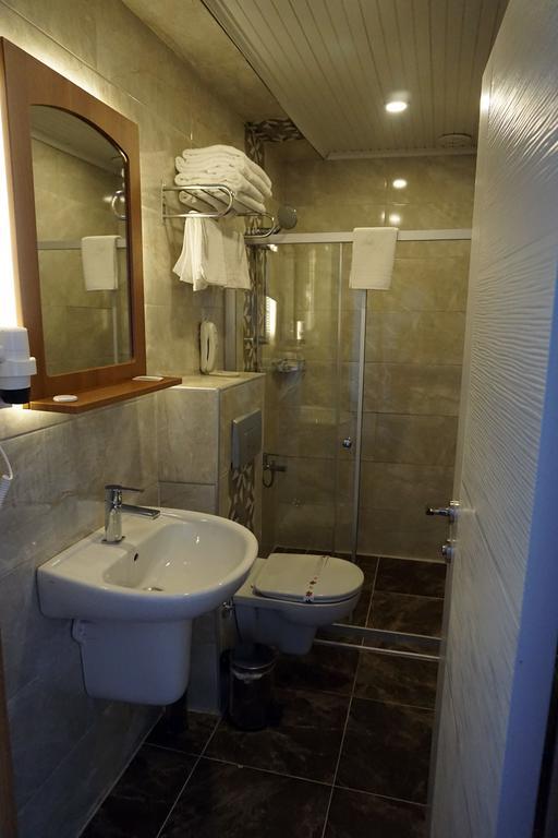 Hotel Aqua Boss 2*