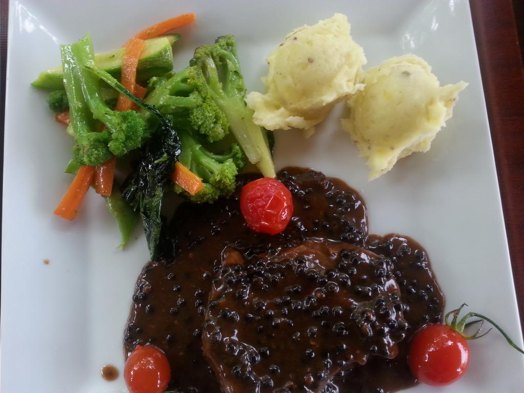 Holiday park Olive Garden Kabak 2*