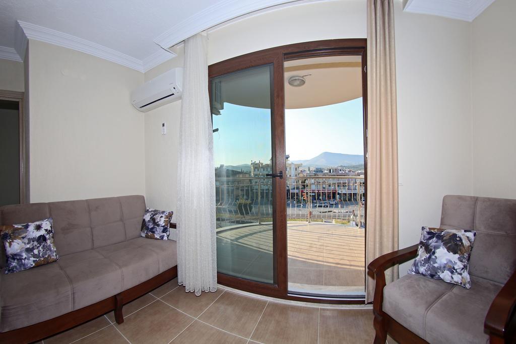 Aparthotel Lebedos