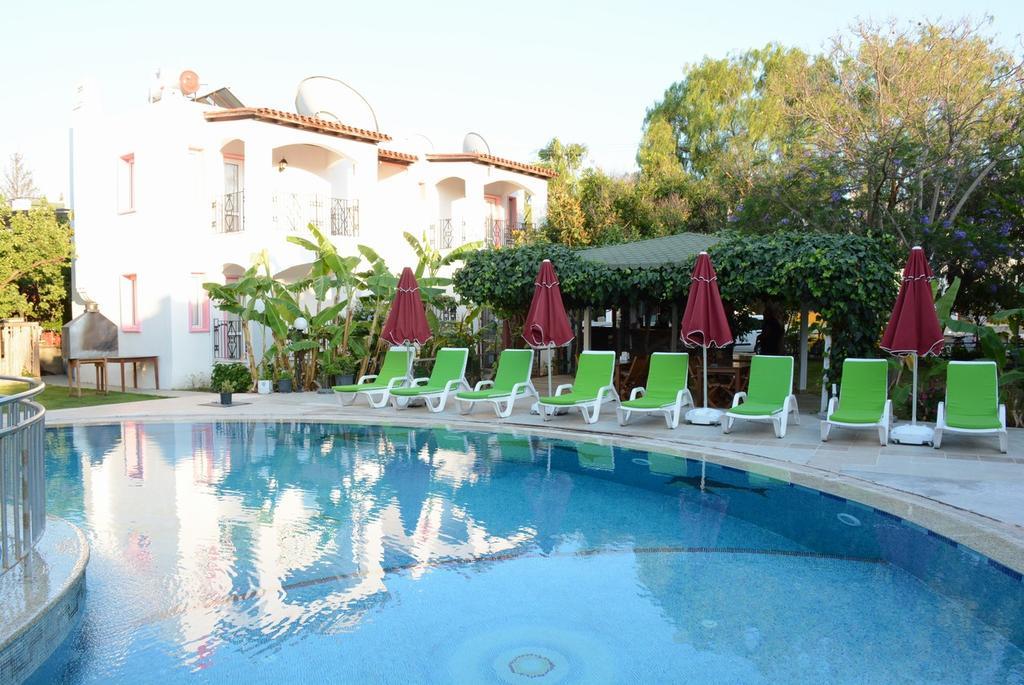 Aparthotel Villa Nergis 5*