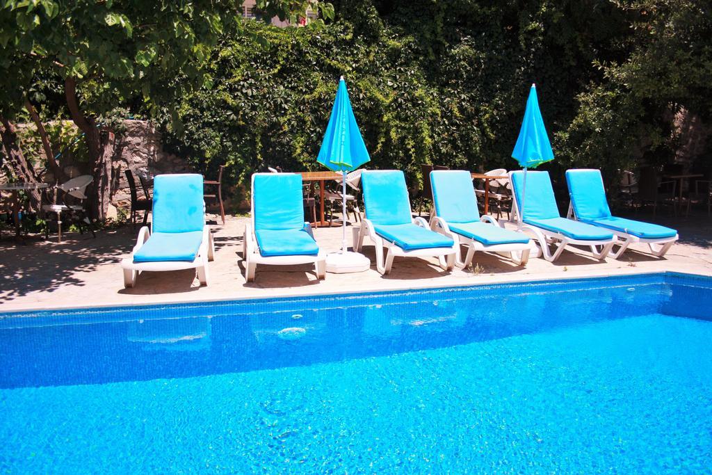 Aparthotel Parla