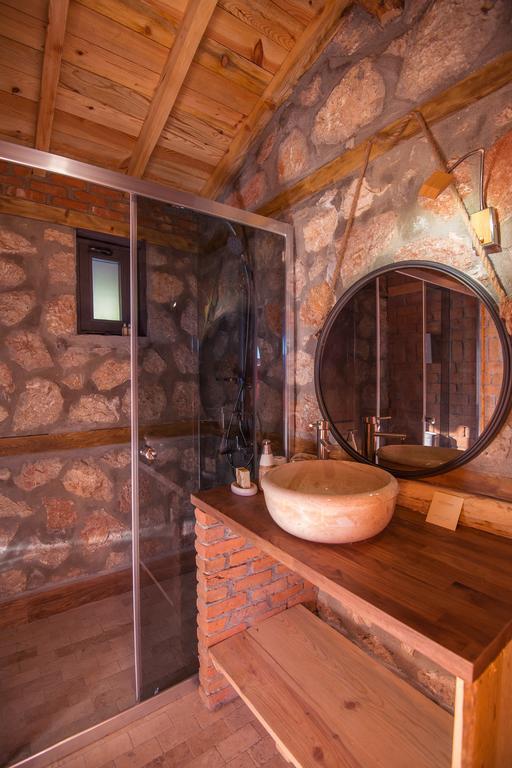 Hotel Prima Donna - Couples Only *