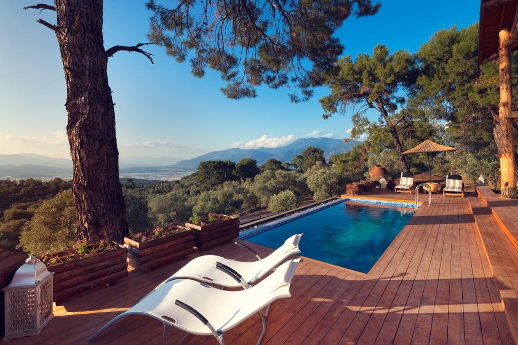 Hotel Prima Donna - Couples Only *