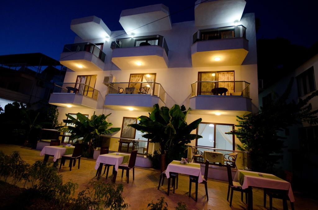 Hotel Dinc *
