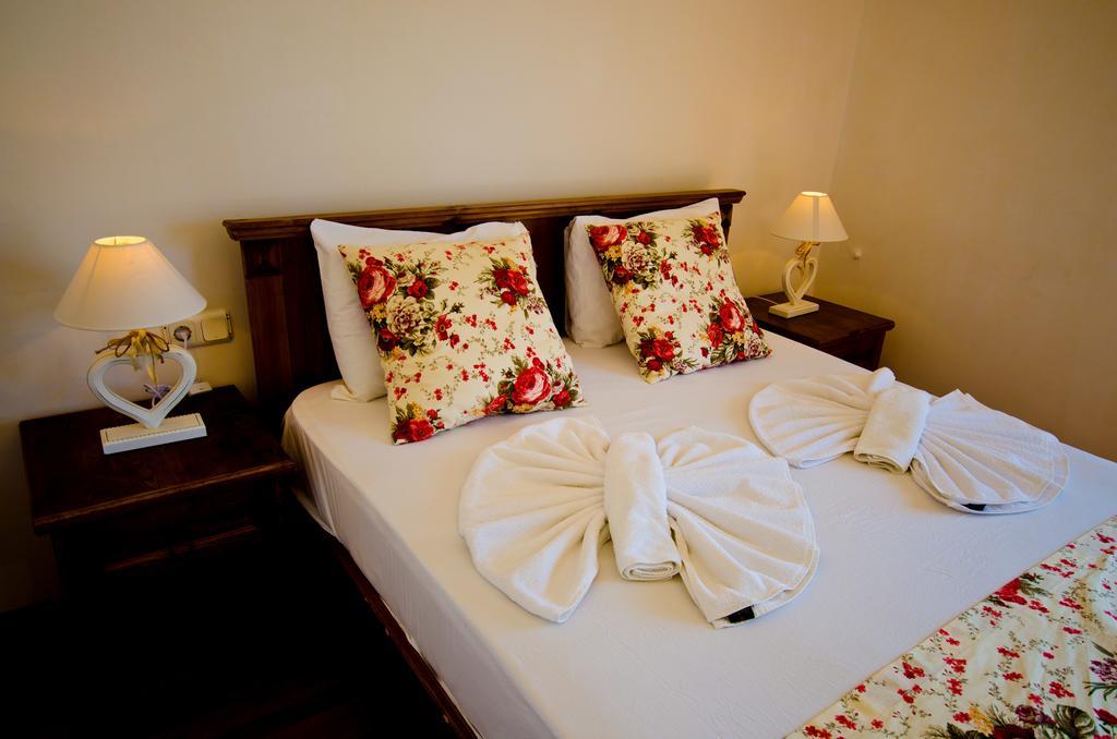 Hotel Dinc *