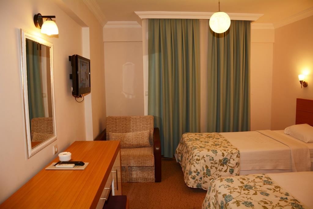 Hotel Perdikia Hill And 4*
