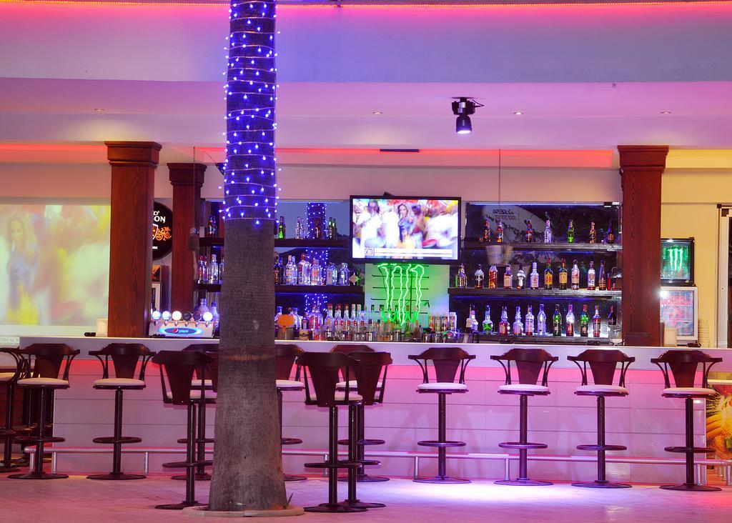 Hotel Tropicana 3*