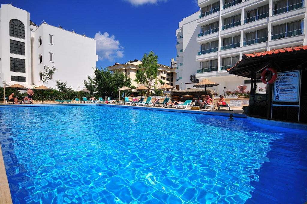 Hotel Blue Rainbow (adults Only) 2*