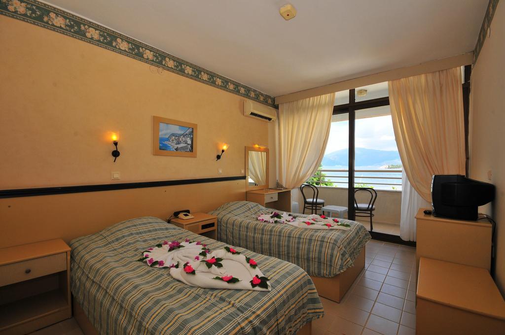 Hotel Blue Rainbow (adults Only)