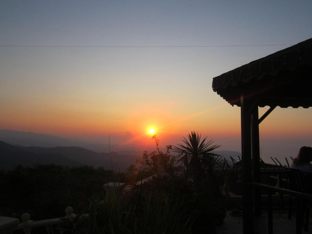 Zarha Mountain 4*