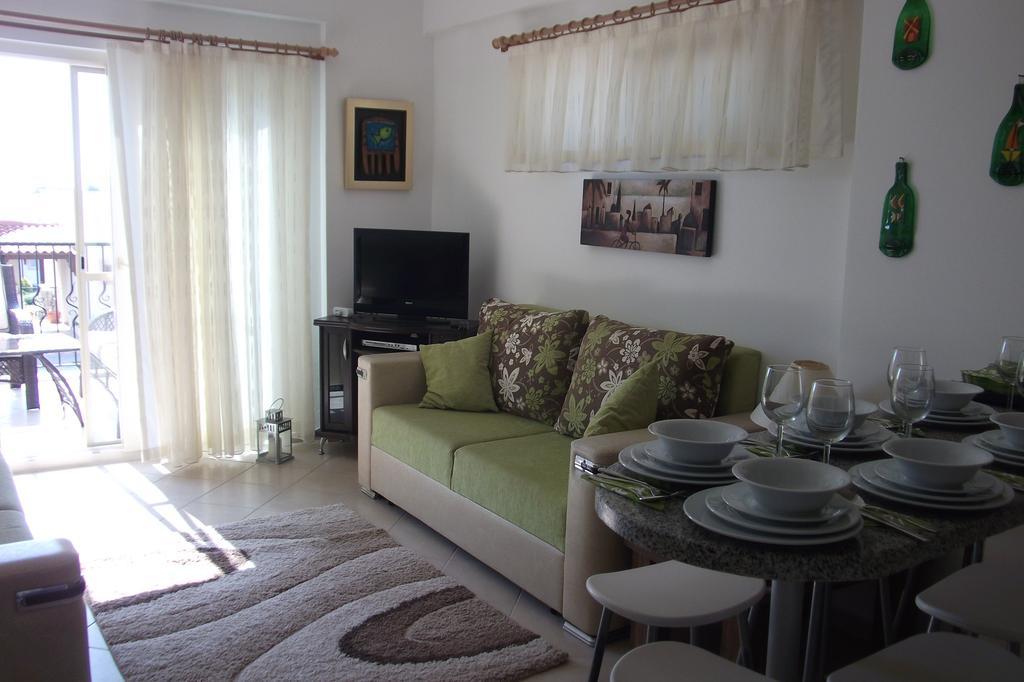Villa Apollonium Villas *