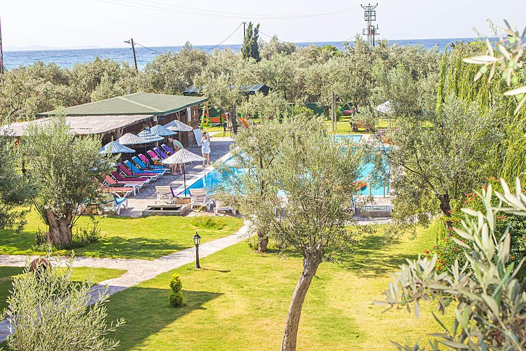 Hotel Assos Oleas