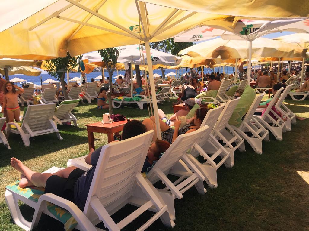 Aparthotel Mali Beach 2*