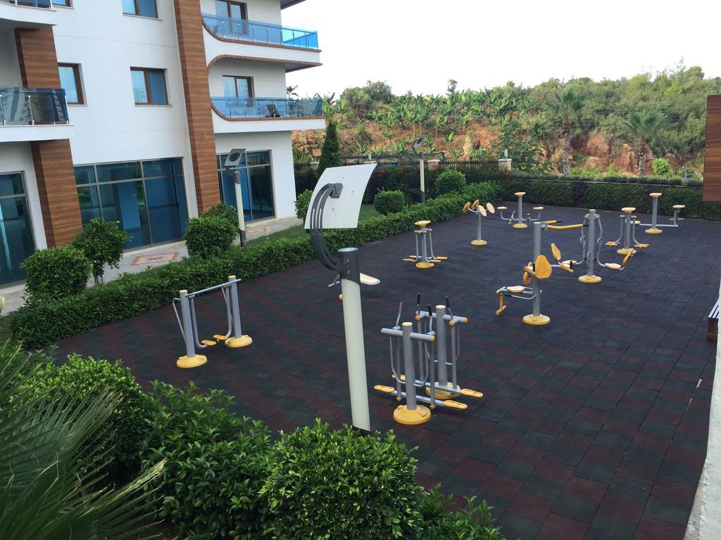 Apartment Family In Azura Park *
