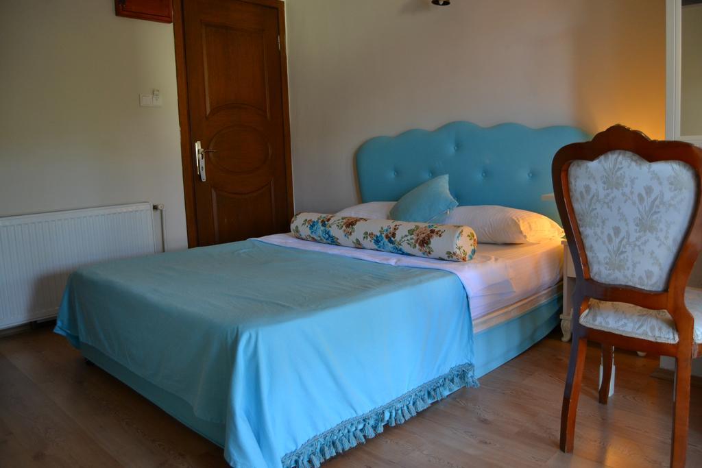Hotel Setenay 2*