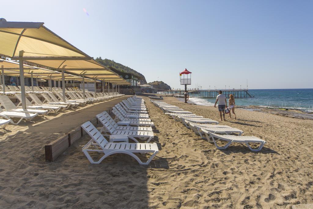 Hotel Beach Club Doganay
