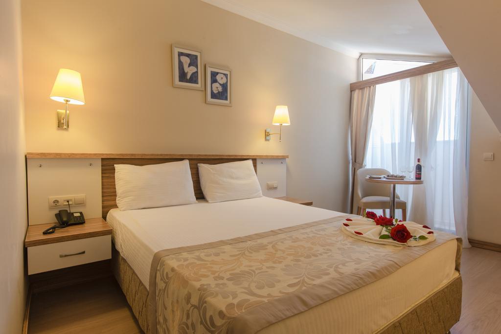 Hotel Aes Club 4*