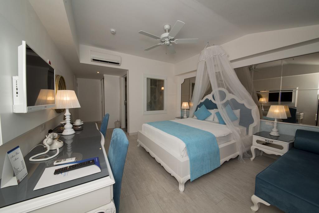 Montebello Deluxe Oludeniz